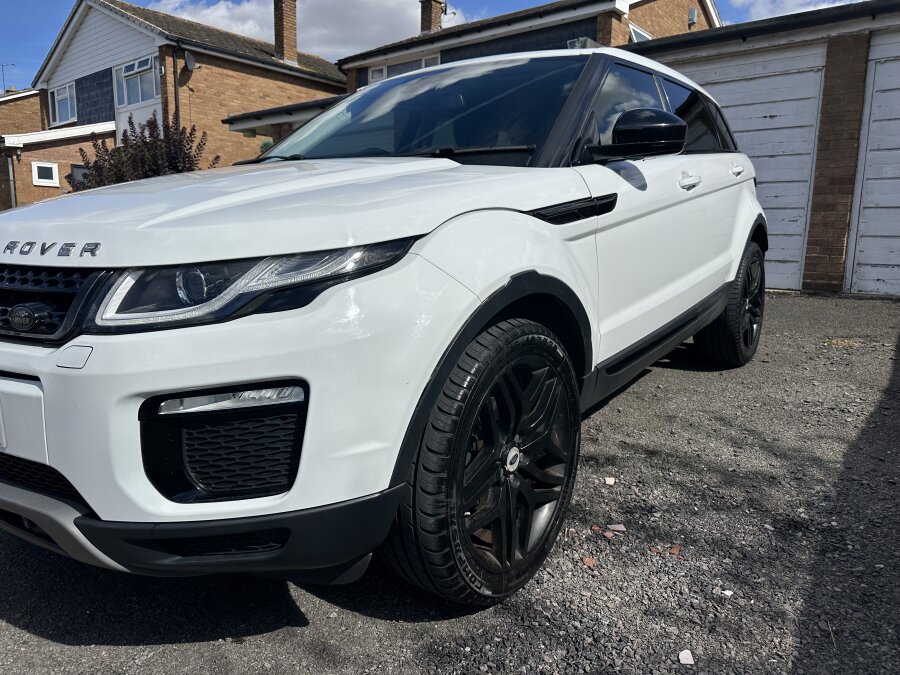 LAND ROVER EVOGUE photo 2