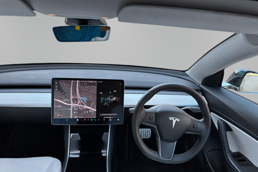 2020 Tesla Model 3 photo 11
