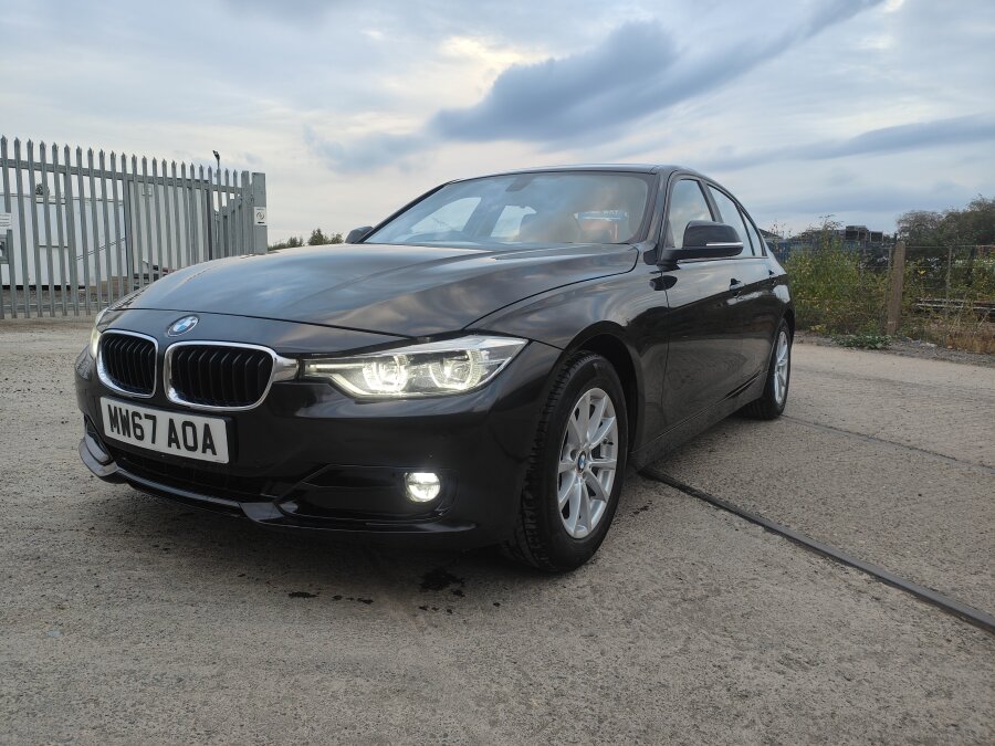 2017 BMW 3 SERIES photo 4