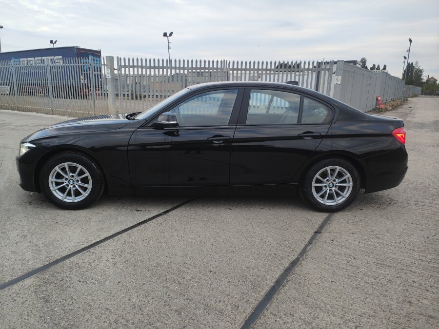 2017 BMW 3 SERIES photo 6