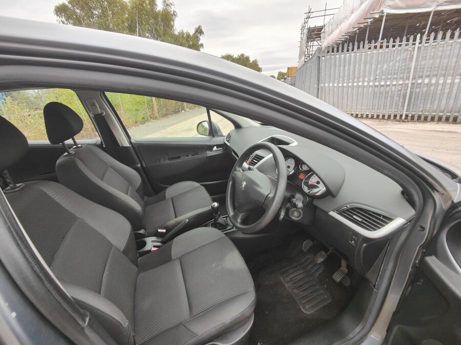 2009 Peugeot 207 S [SOLD] photo 12