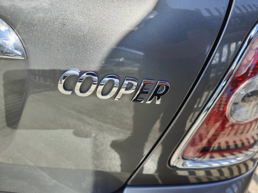 2010 Mini HATCHBACK photo 9