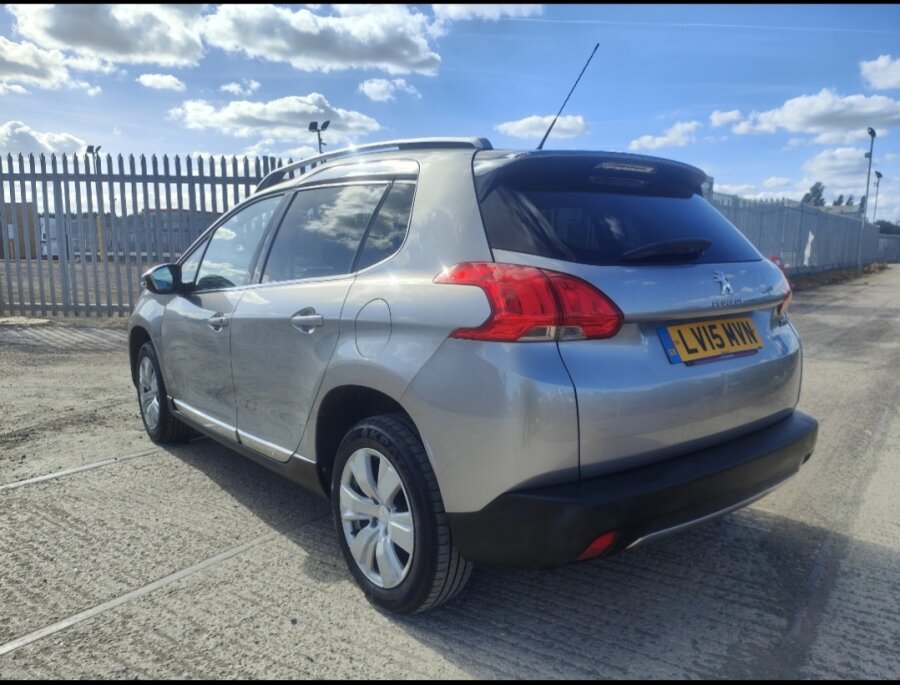 2015 Peugeot 2008 photo 5