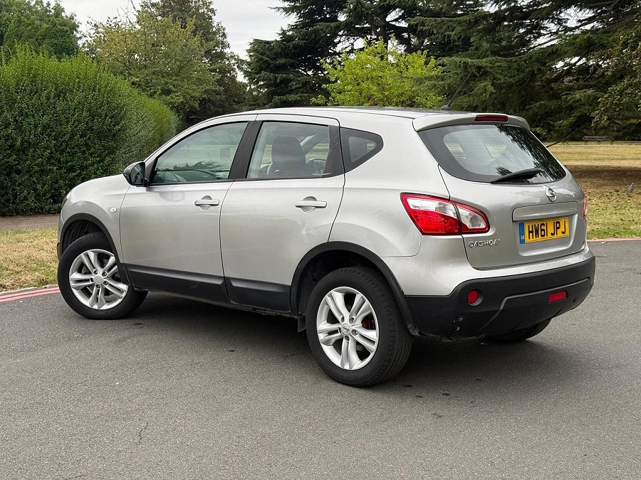 2011 Nissan Qashqai photo 4