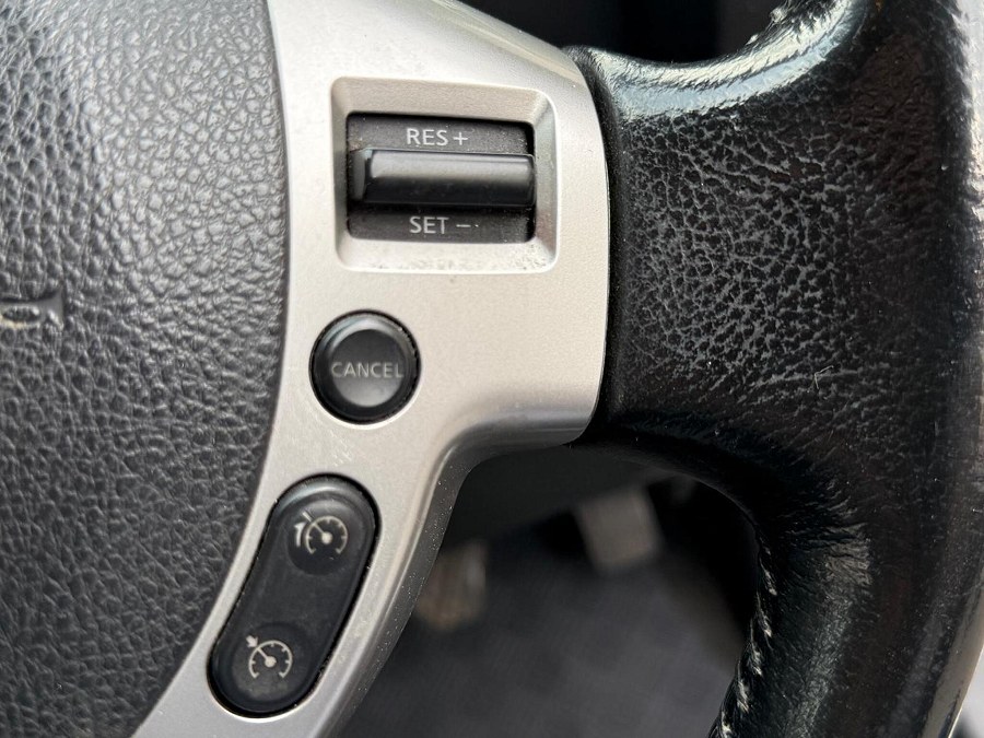 2011 Nissan Qashqai photo 14