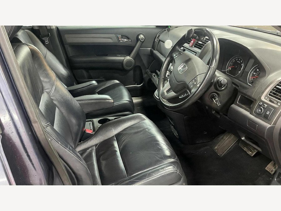 2010 Honda CR-V photo 2