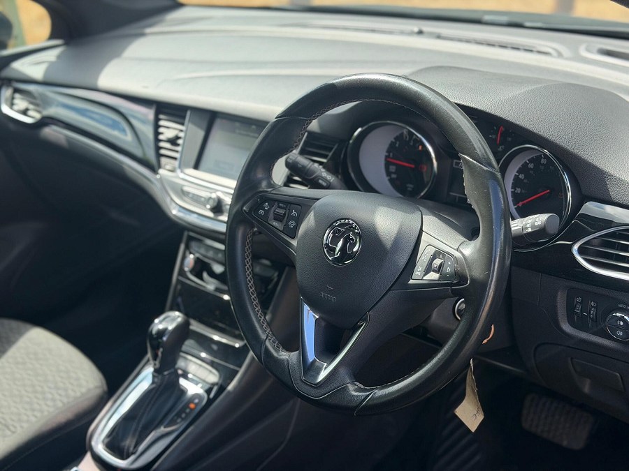 Vauxhall Astra photo 2