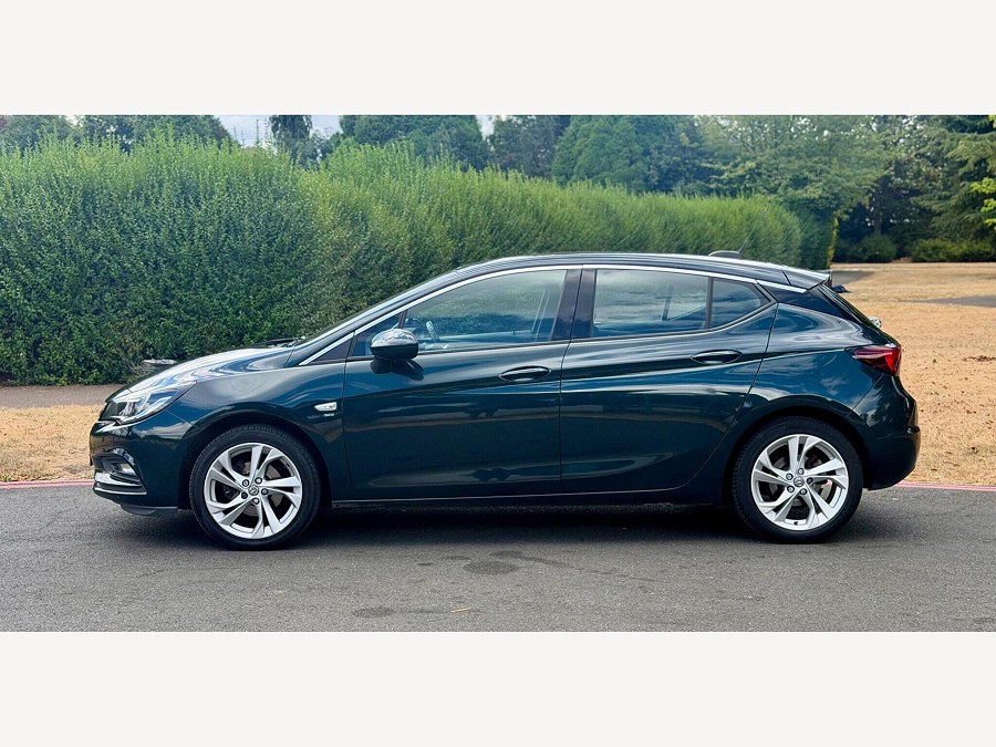 2017 Vauxhall Astra photo 6