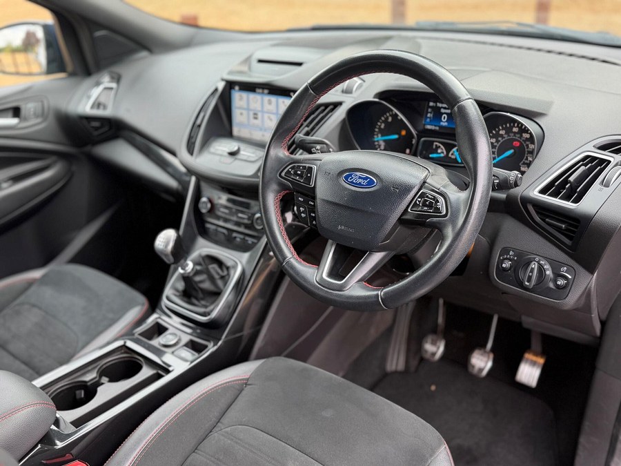 Ford Kuga photo 2