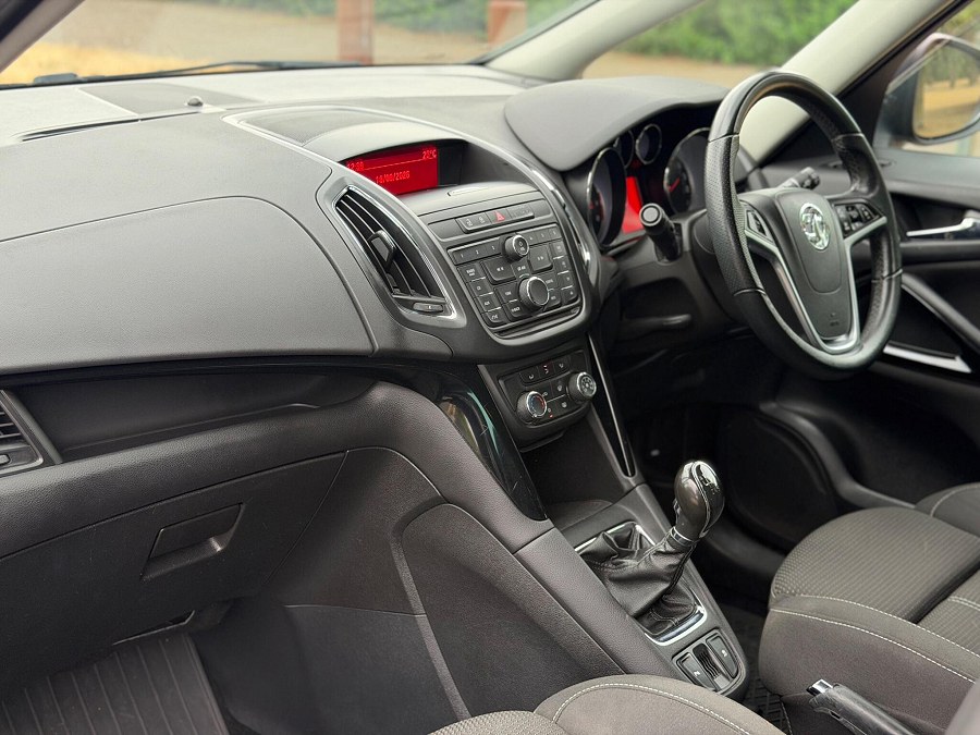 2012 Vauxhall Zafira Tourer photo 10
