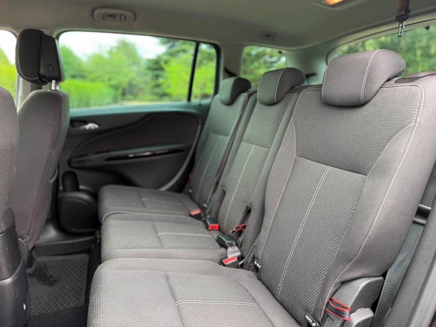 2012 Vauxhall Zafira Tourer photo 14