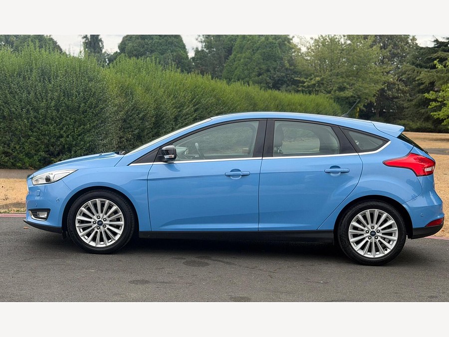 2017 Ford Focus photo 7