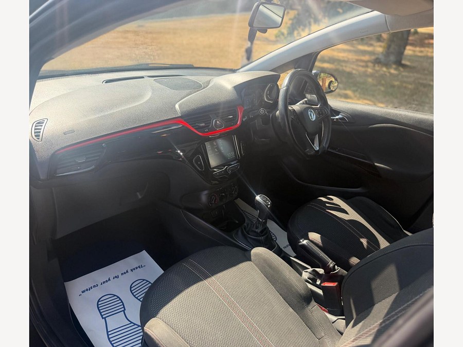 2016 Vauxhall Corsa photo 9
