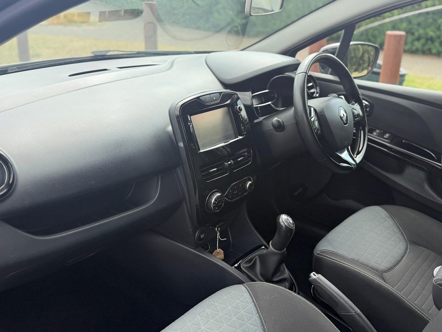 2014 Renault Clio photo 12