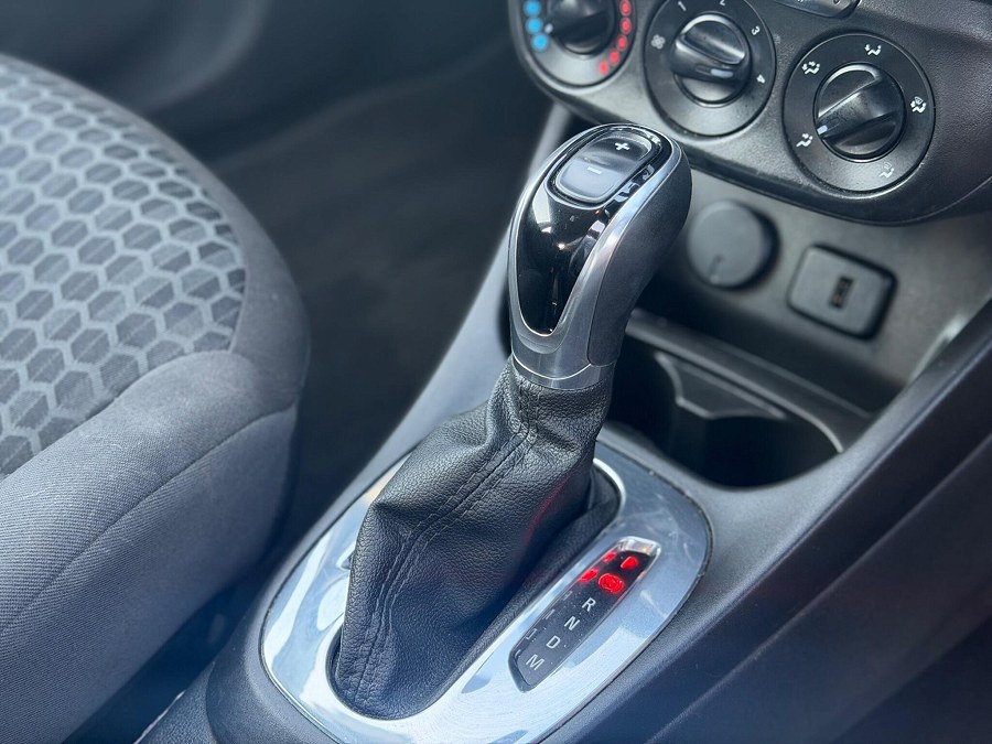 2019 Vauxhall Corsa photo 3