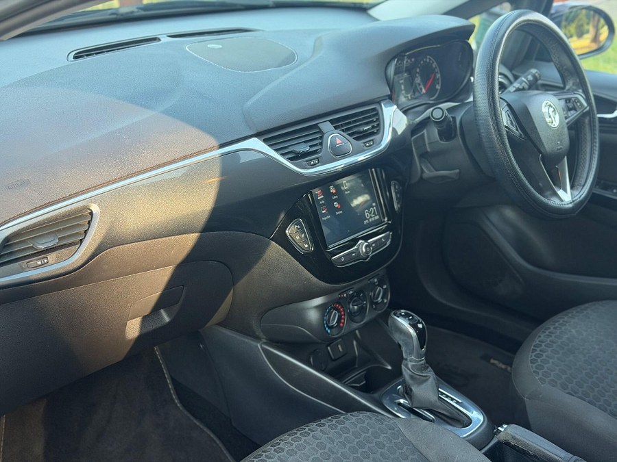 2019 Vauxhall Corsa photo 13
