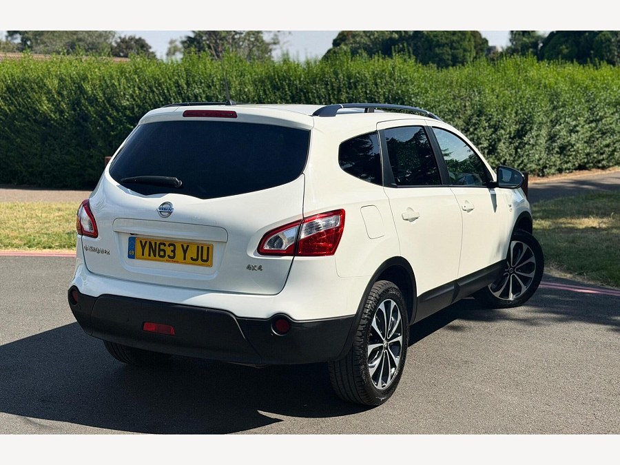 2013 Nissan Qashqai+2 photo 11