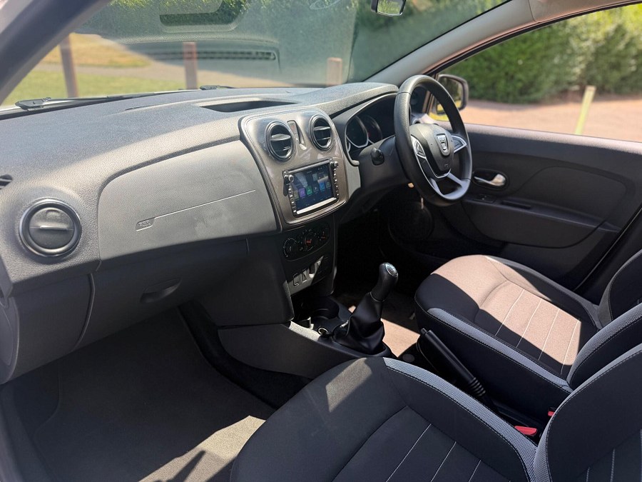 2017 Dacia Sandero Stepway photo 11
