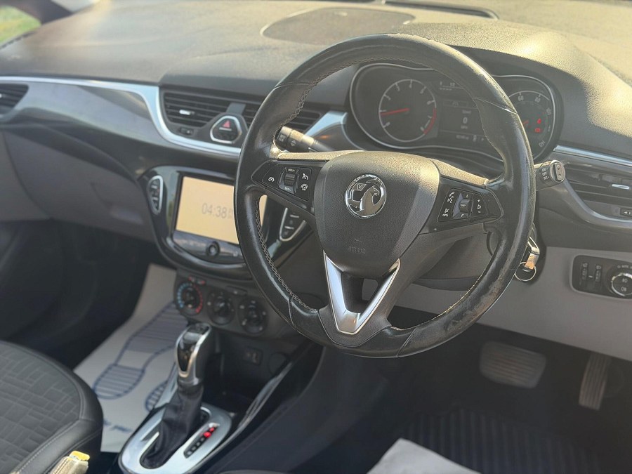 2015 Vauxhall Corsa photo 2
