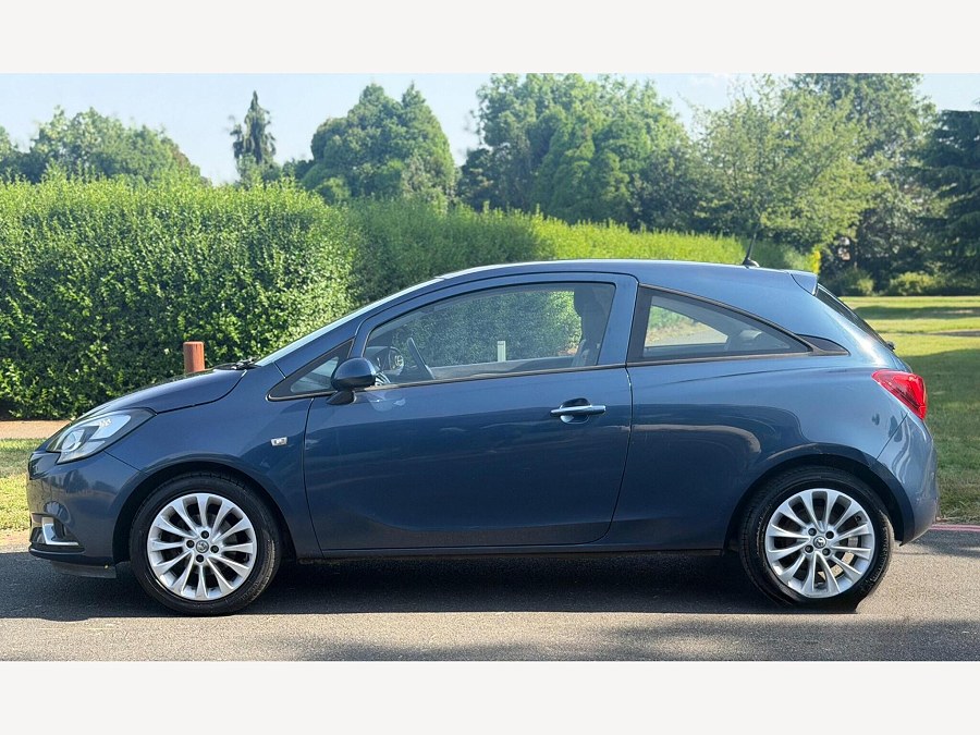 2015 Vauxhall Corsa photo 9
