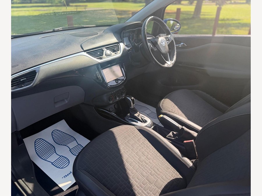 2015 Vauxhall Corsa photo 12
