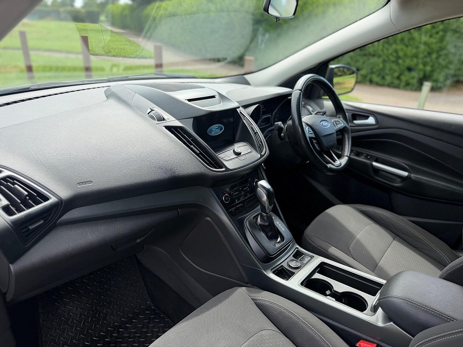 2018 Ford Kuga photo 12