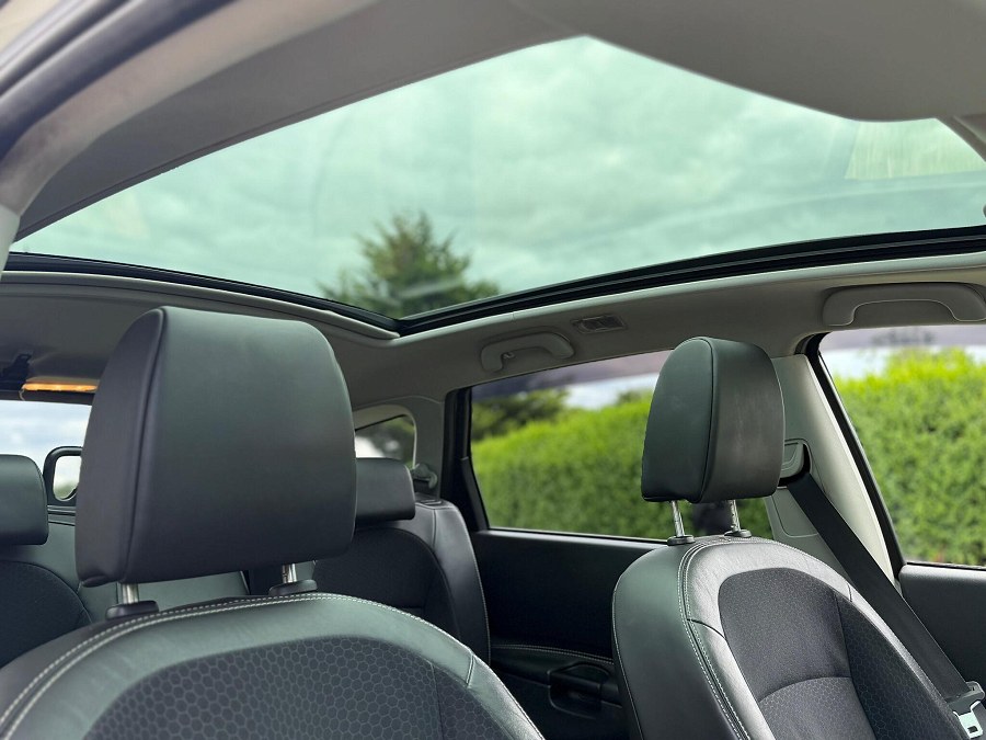 2013 Nissan Qashqai+2 photo 4