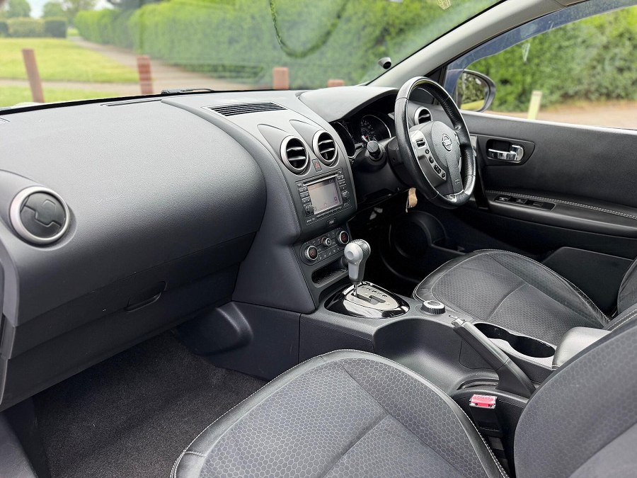 2013 Nissan Qashqai+2 photo 14
