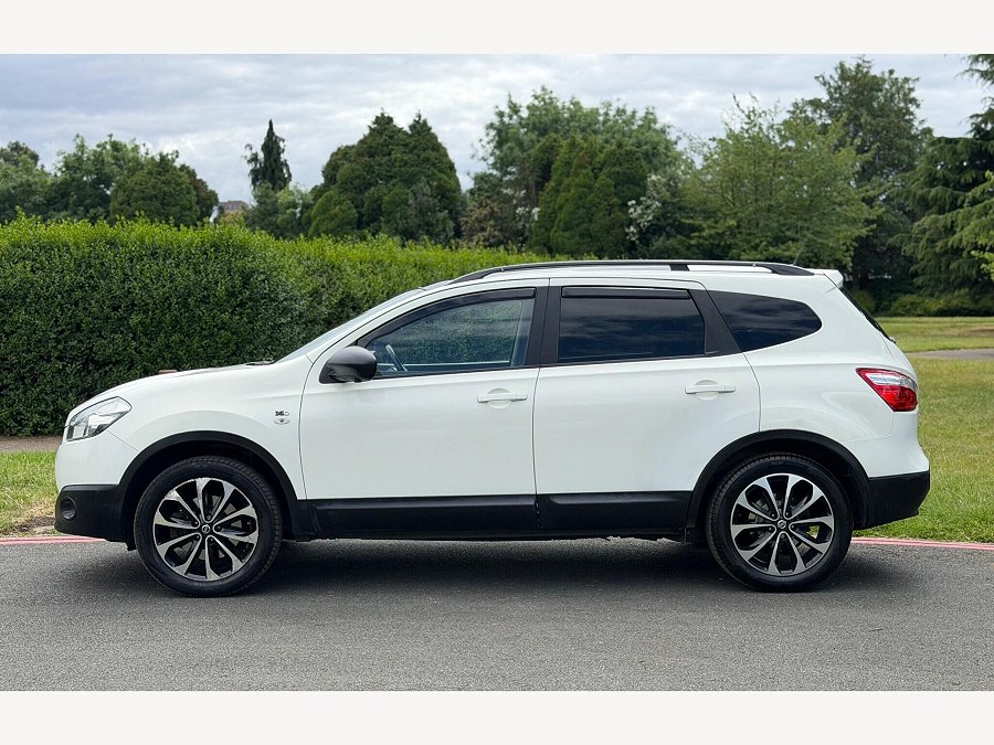 2013 Nissan Qashqai+2 photo 9
