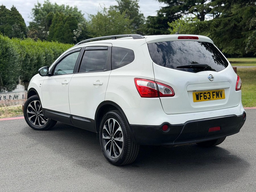 2013 Nissan Qashqai+2 photo 8