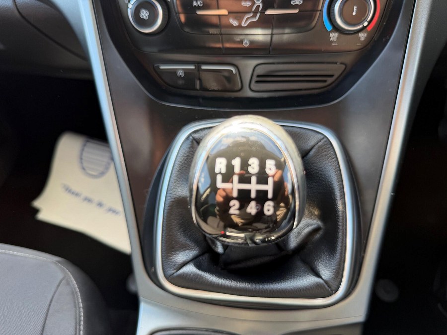 2018 Ford Kuga photo 12