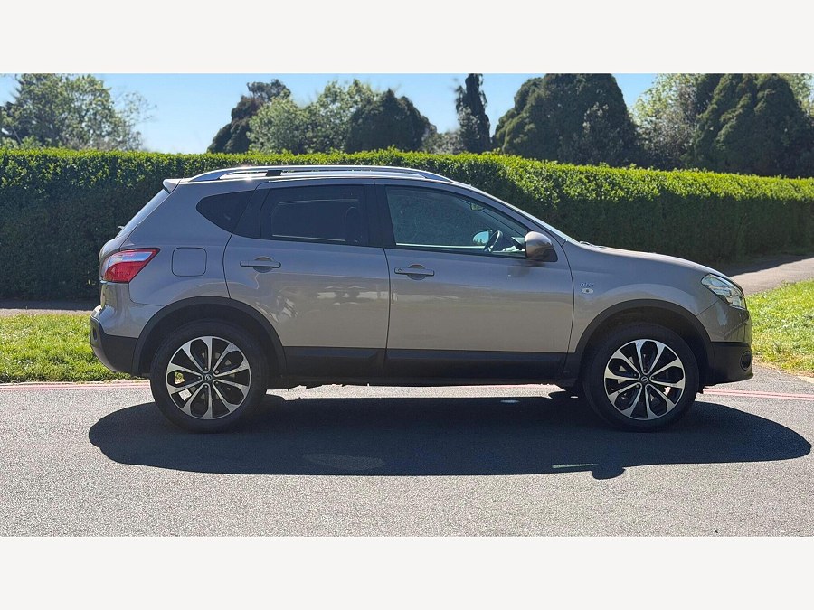 2012 Nissan Qashqai photo 9