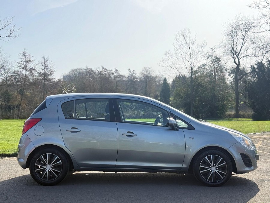 2012 Vauxhall Corsa photo 9