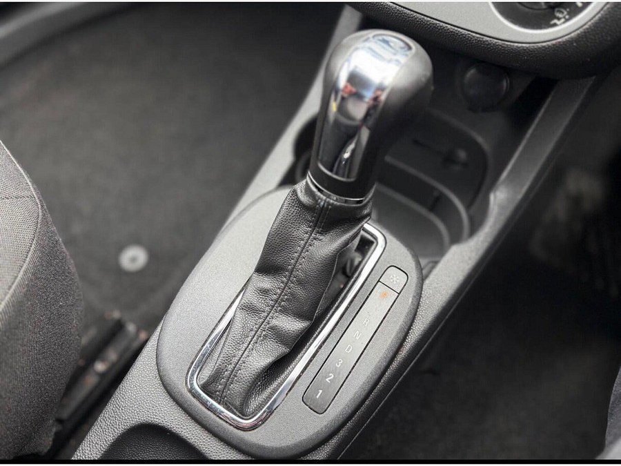 2010 Vauxhall Corsa photo 4