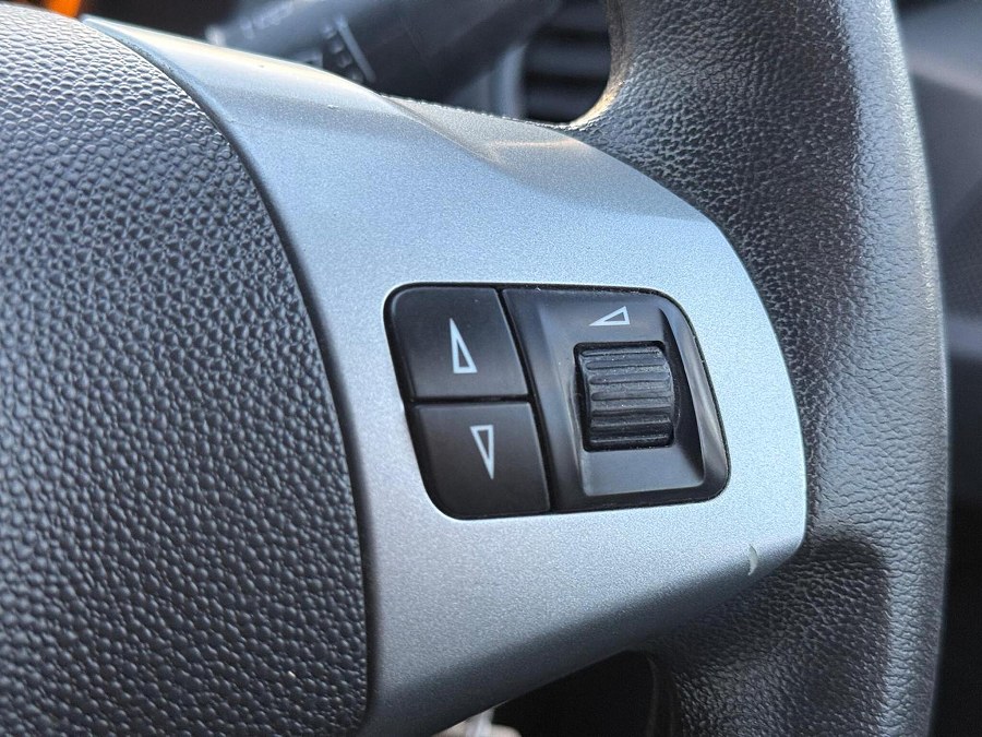 2010 Vauxhall Corsa photo 12