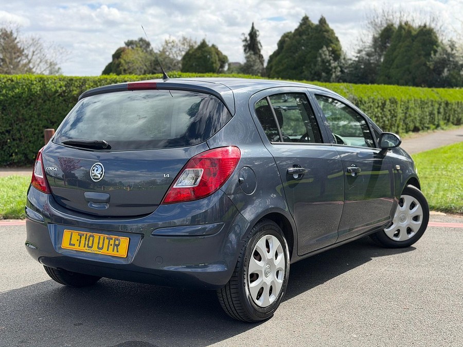 2010 Vauxhall Corsa photo 9