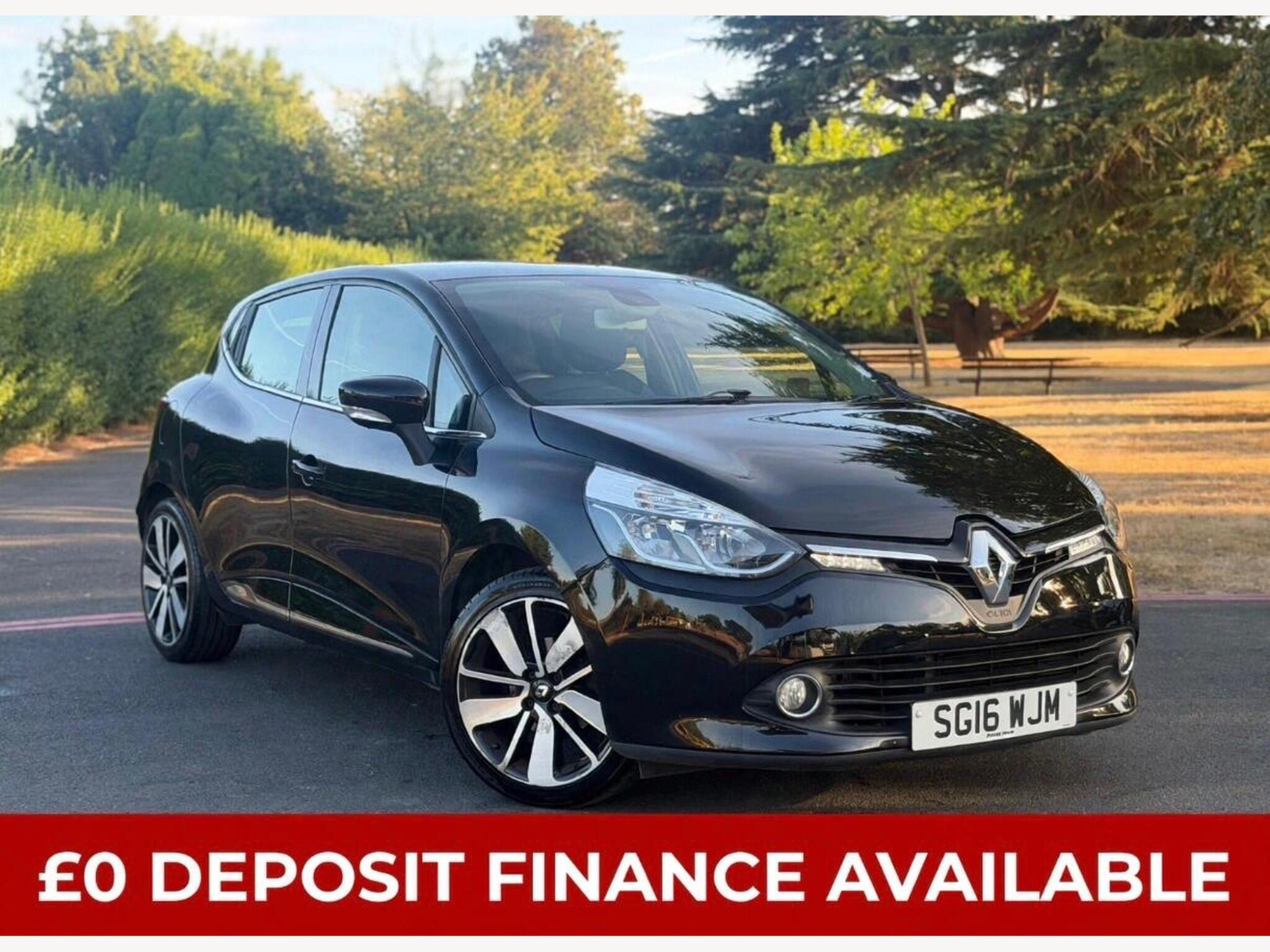 2016 Renault Clio 0.9 TCe Dynamique S Nav Euro 6 (s/s) 5dr for sale at A12 Automotive