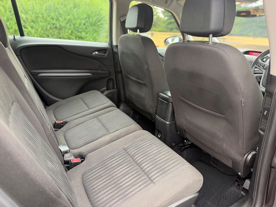 2014 Vauxhall Zafira Tourer photo 12