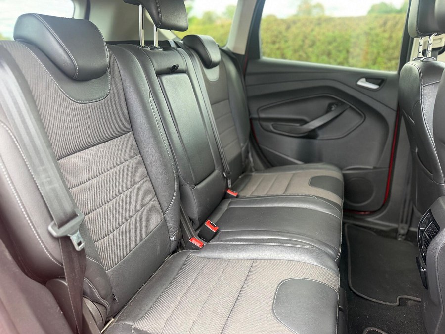 2016 Ford Kuga photo 13