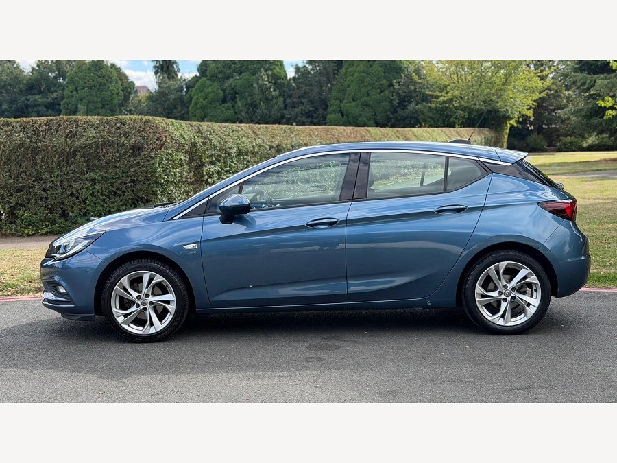 2017 Vauxhall Astra photo 7