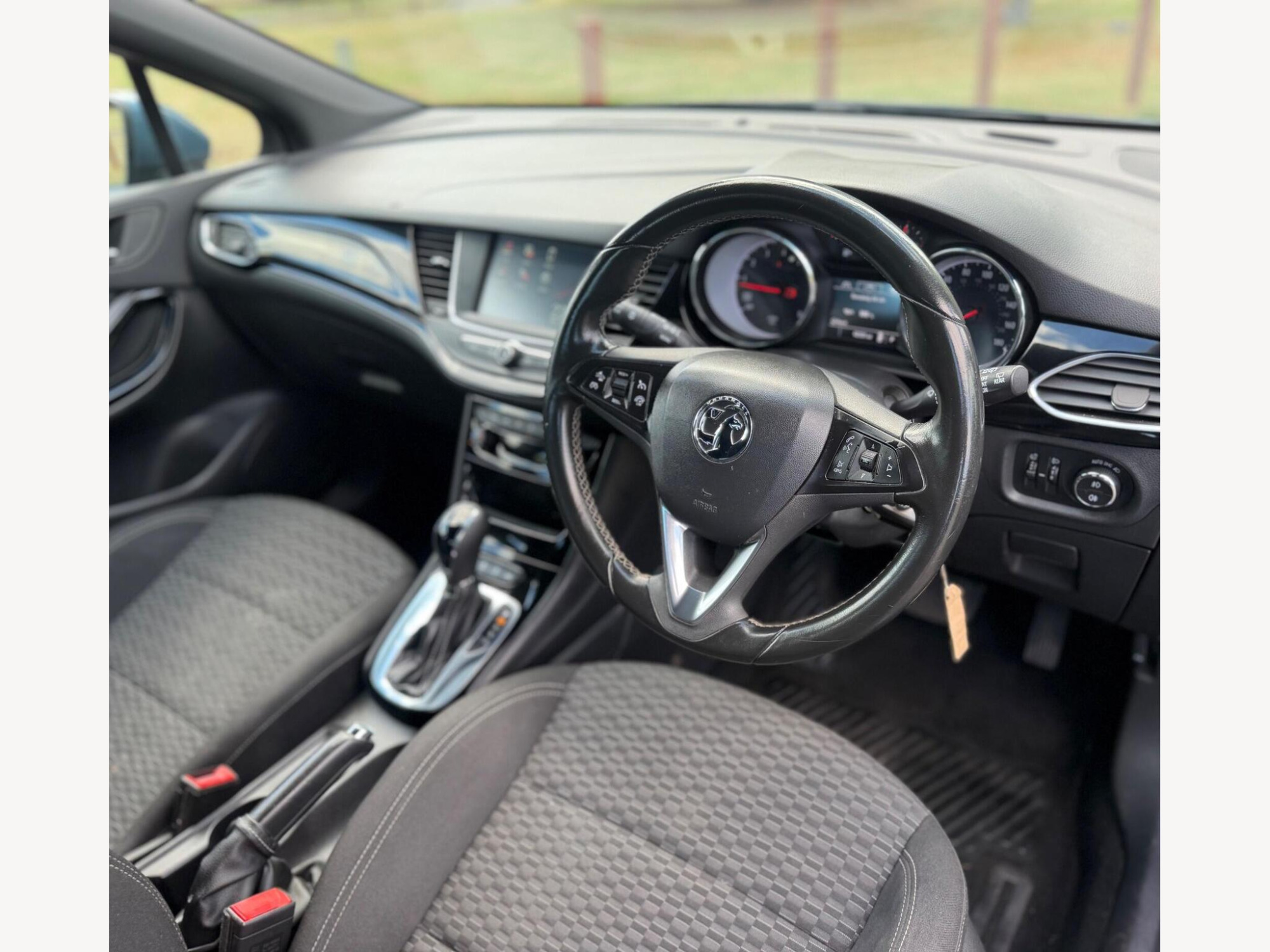 Vauxhall Astra photo 2