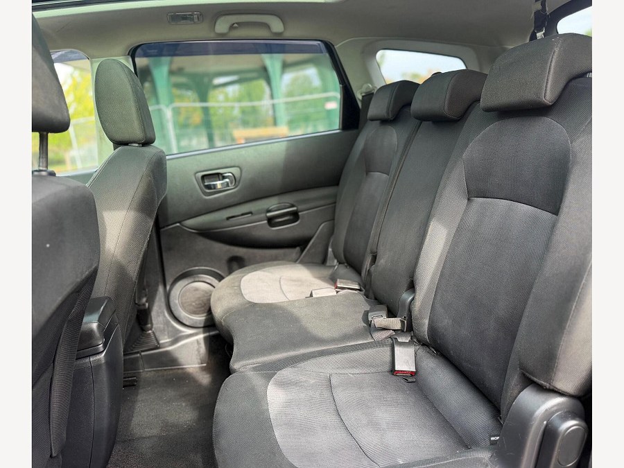 2013 Nissan Qashqai+2 photo 14
