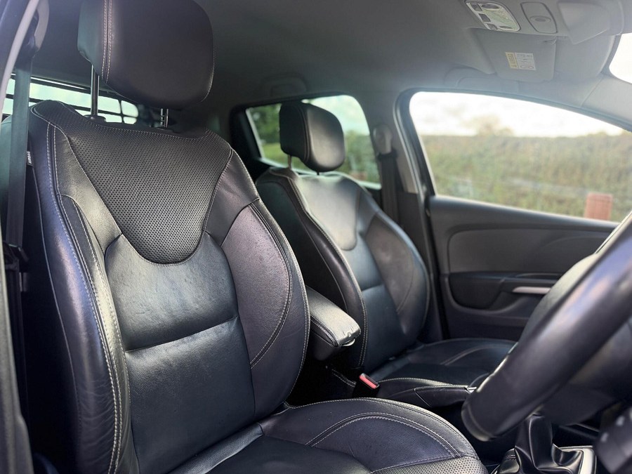 2016 Renault Clio photo 13