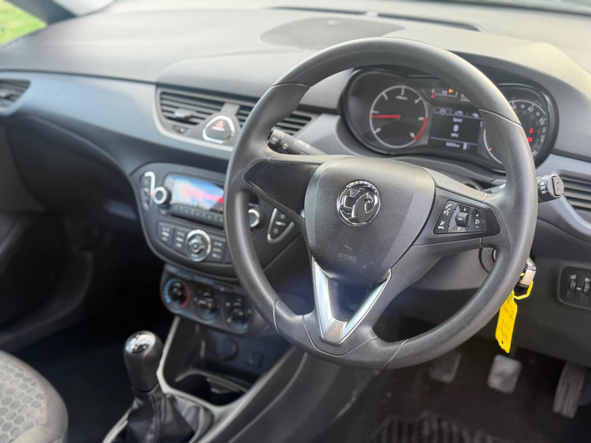 Vauxhall Corsa Van photo 2