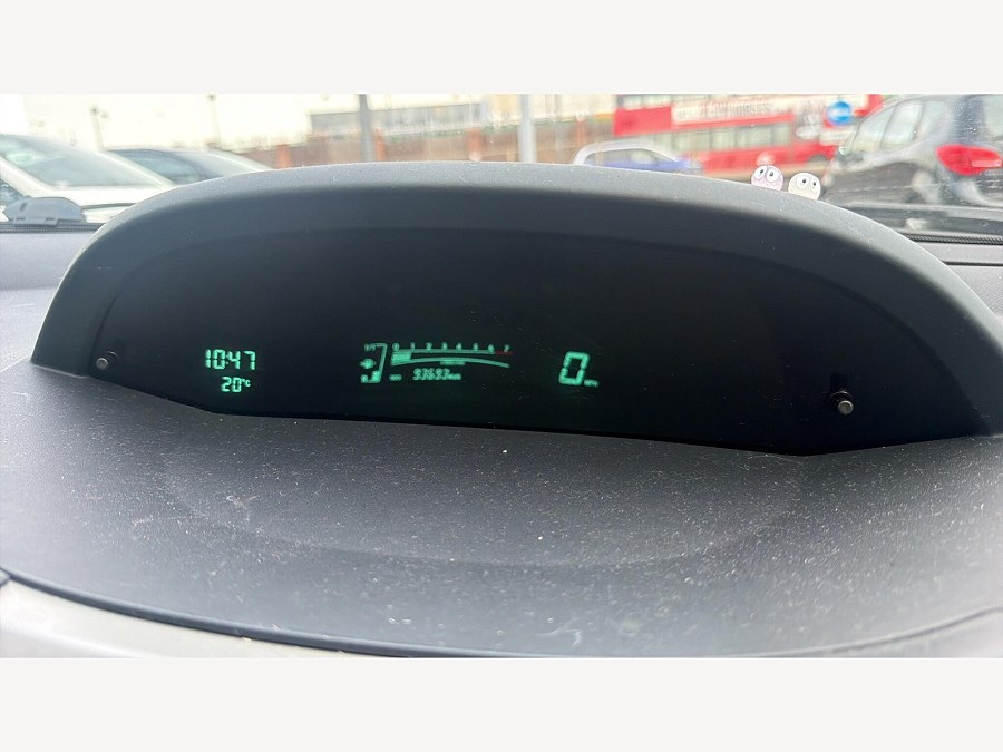 2007 Toyota Yaris photo 2