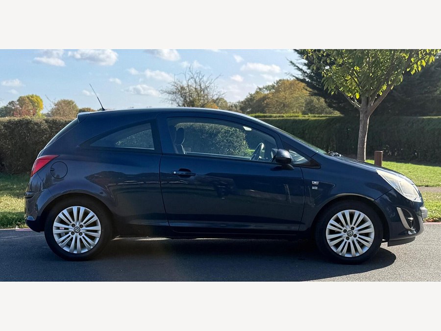 2011 Vauxhall Corsa photo 8