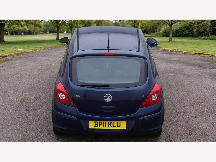 2011 Vauxhall Corsa photo 3