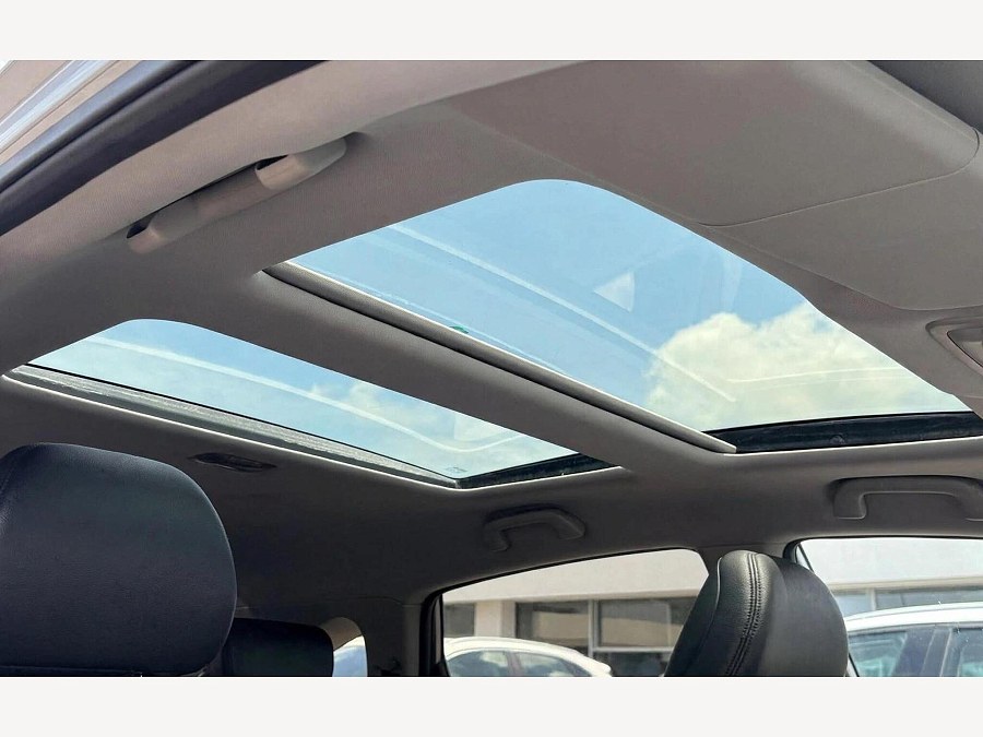 Honda CR-V photo 2