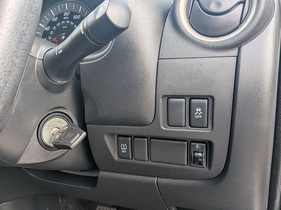 2015 Nissan Micra photo 12