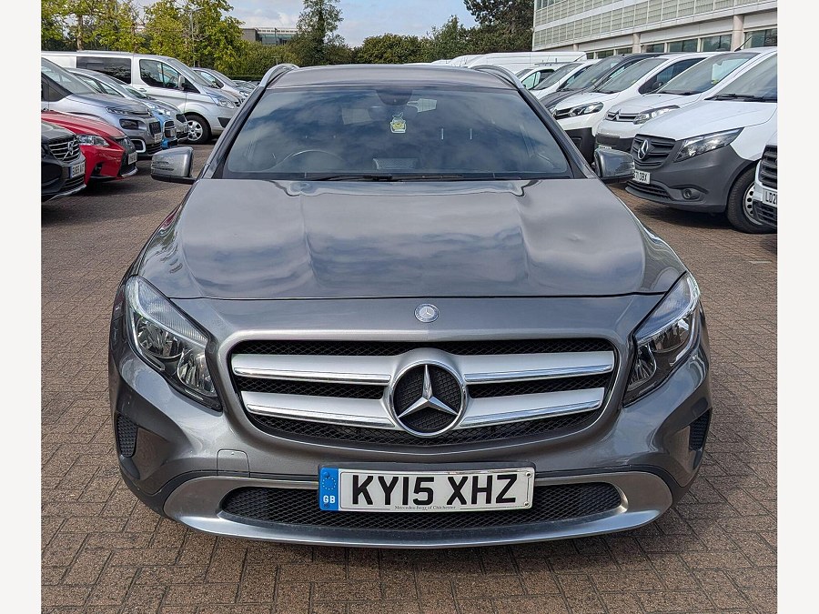 2015 Mercedes-Benz GLA photo 3